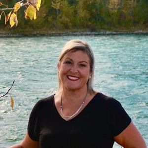 Meet your Posher, Christy